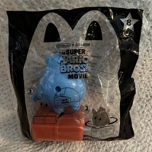 Super Mario Brothers Movie McDonald’s Happy Meal Toy spinning Lumalee